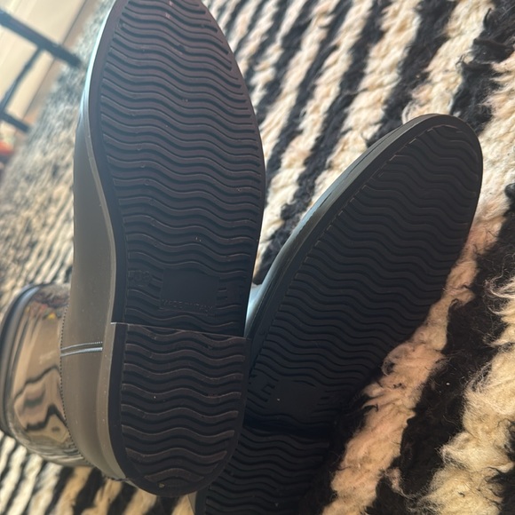 Sloosh rain boots, new condition.  Pockets for cards, ID. Super chic. - Picture 4 of 4